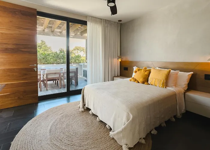 Miraluna Penthouse *